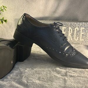 Elegant Navy Blue Women's Leather Brogues/Oxford